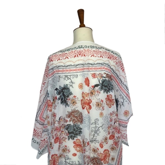 Boho Creamy White Floral Kimono Wrap Beach Coverup - Picture 13 of 16